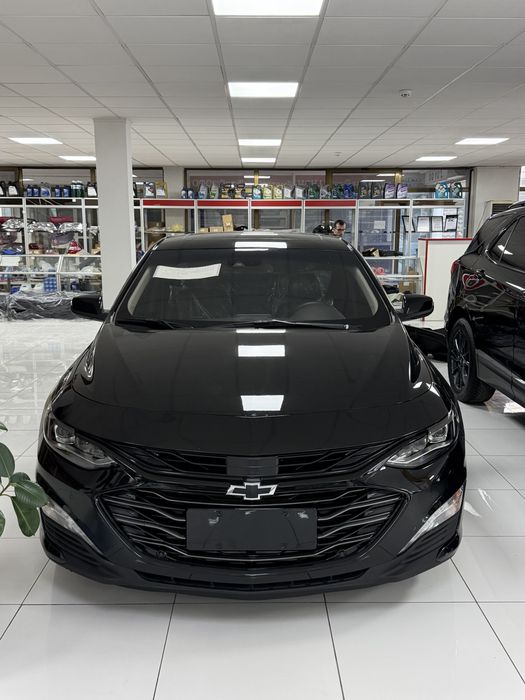 Malibu xl 2023/2024 full rangi qora 1 qul moshina kraska probeg toza