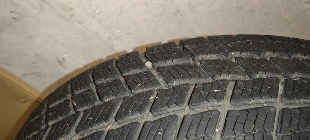 Зимни гуми Barum 155 65 14  4бр.