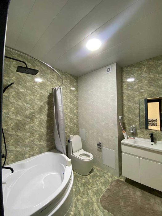 Мукимий кўчасида, Новза метрога якин кизларга EVRO квартира без маклер