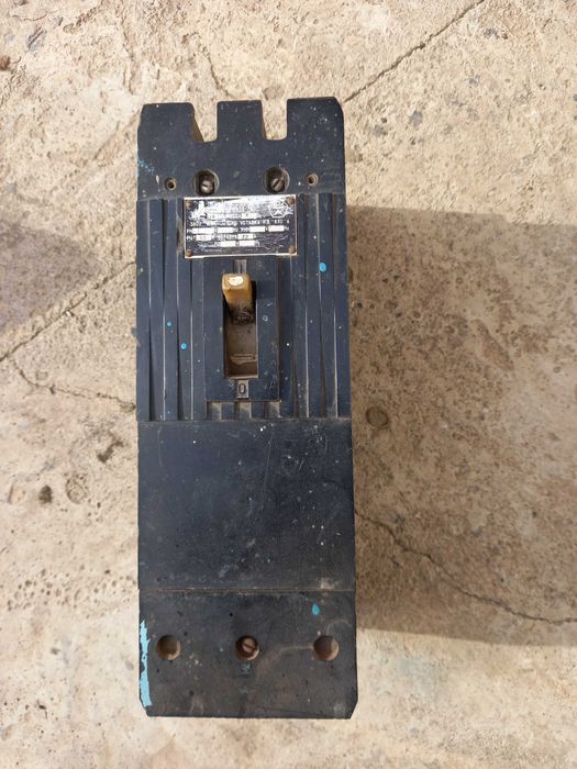 Автомат на 160А  КЗ 630А
