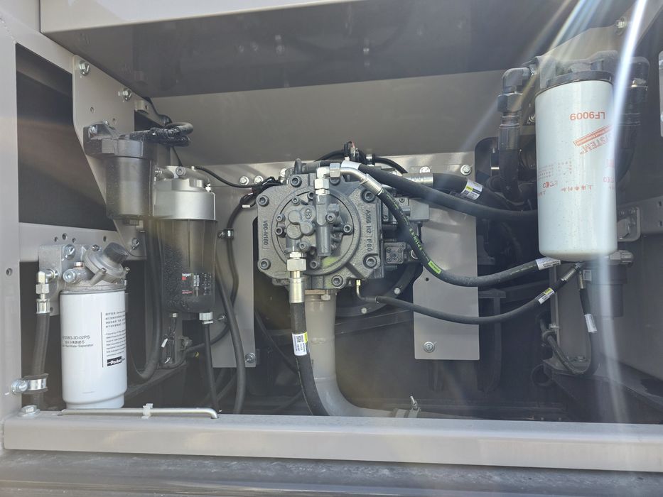 ZE335G Ekskavator -214 kVT, 33.5 tonna, Cummins 6 - porshinli dvigetel