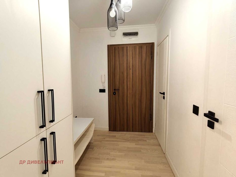 Дава се под наем Тристаен апартамент в София, Драгалевци - 115 кв.м за 896.58 € - Снимка #14