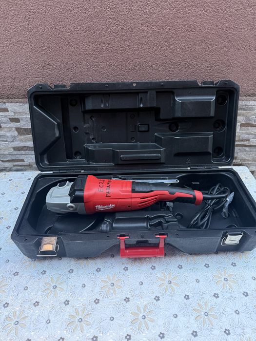 Професионален ъглошлайф Milwaukee AG 22-230 (2200W, 230mm)