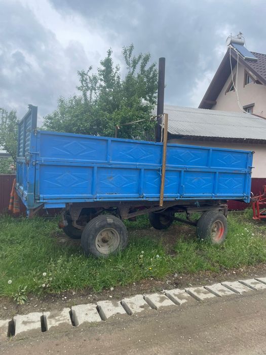 Vand remorci italiene basculabile