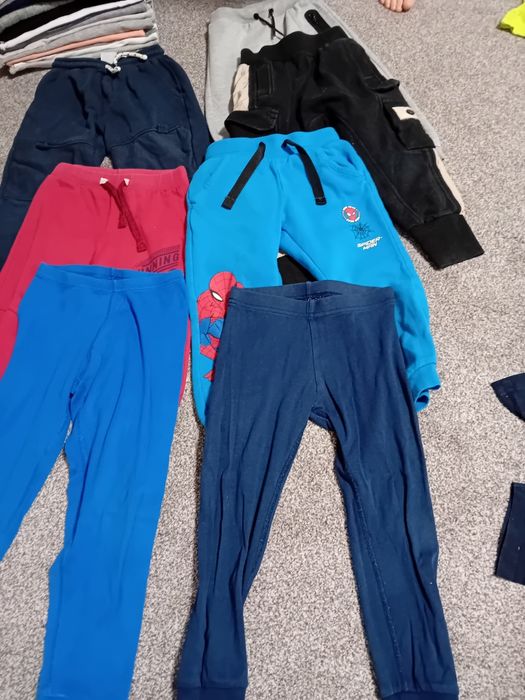 Pantaloni băiat mărimea 104 110