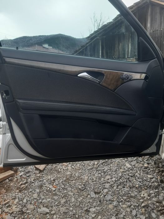 Полу кожен салон Мерцедес w211 комби