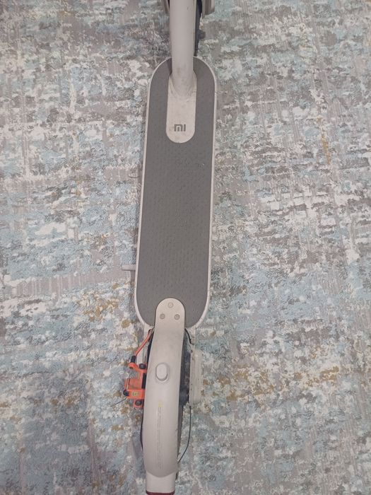 Xiaomi Mi Electric Scooter электро самокат