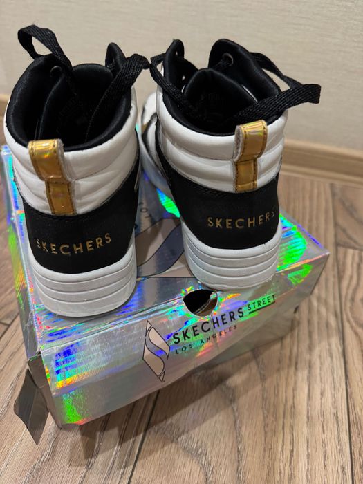 Маратонки за момиче Skechers, 36 номер