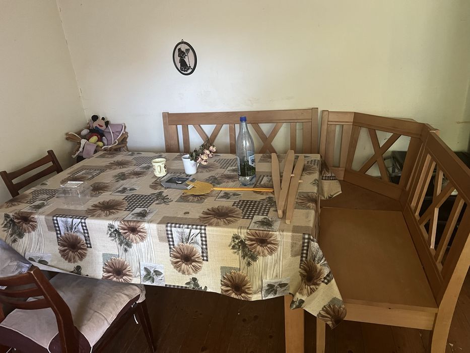 Masa masiva cu coltar