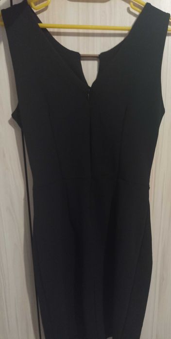 Черна рокля размер S