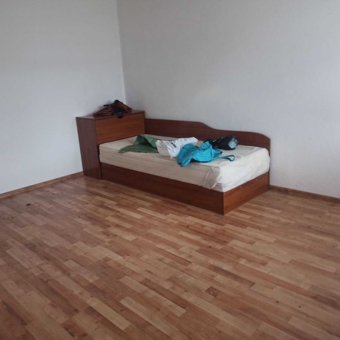Къща в с.Енина на 2 ет. с двор 520 кв.м.