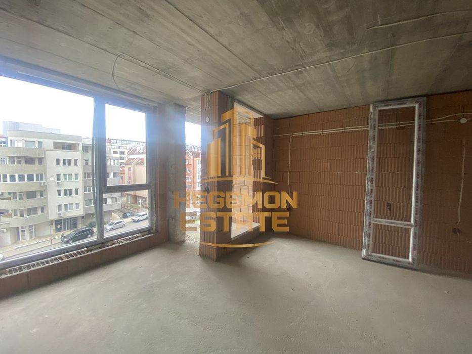 Продава се Двустаен апартамент в Бургас, Меден рудник - зона А - 59 кв.м за 992 €/кв.м - Снимка #2