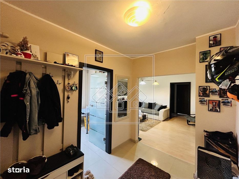 Ap modern, cu 2 camere, balcon - Zona Terezian