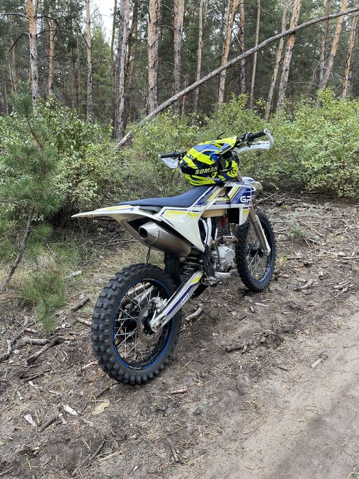 Мотоцикл GR7