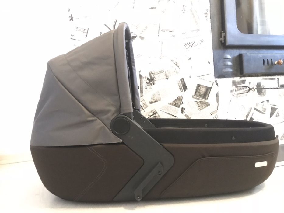 Бебешка количка Mutsy Exo