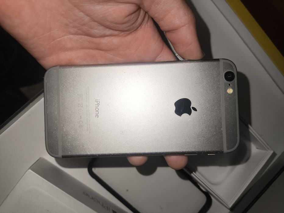 Айфон 6 с коробкой нерабочий