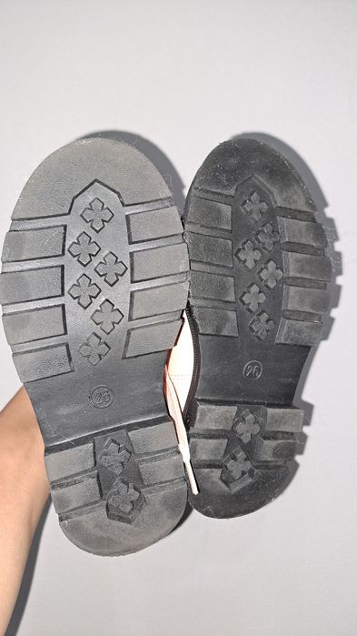 Ботинки для девочки