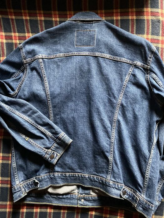 Куртка Джинсовая оригинал  Levi’s Trucker Jacket 3th размер XL