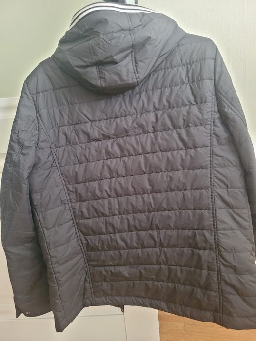 Продам куртку  на весну и осень