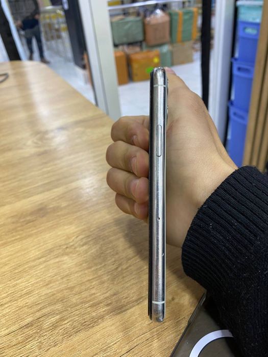 Iphone 11 pro sotiladi