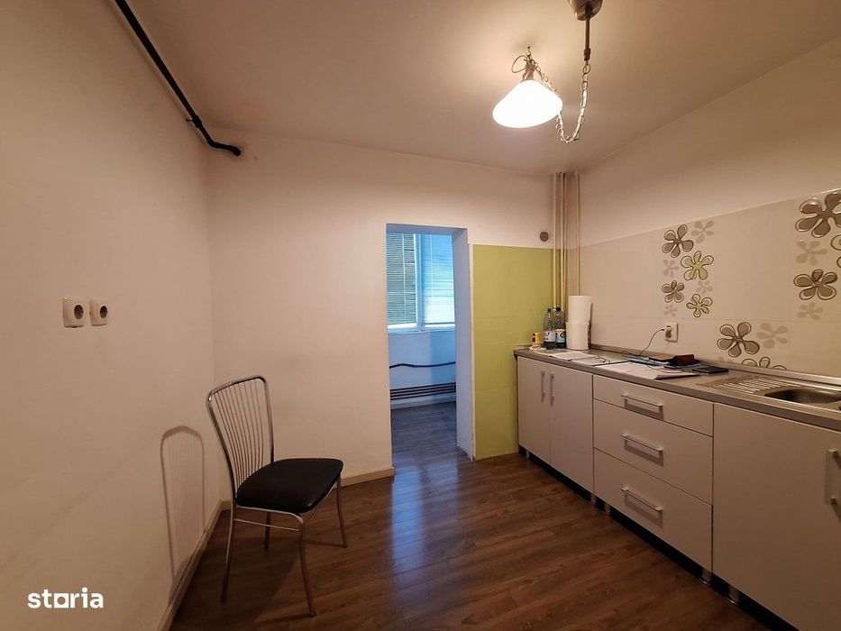 Apartament cu 3 camere decomandat-renovat-68 mp-etaj 2-Dorobantilor