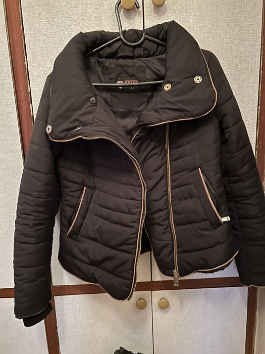 Дамско яке, размер С