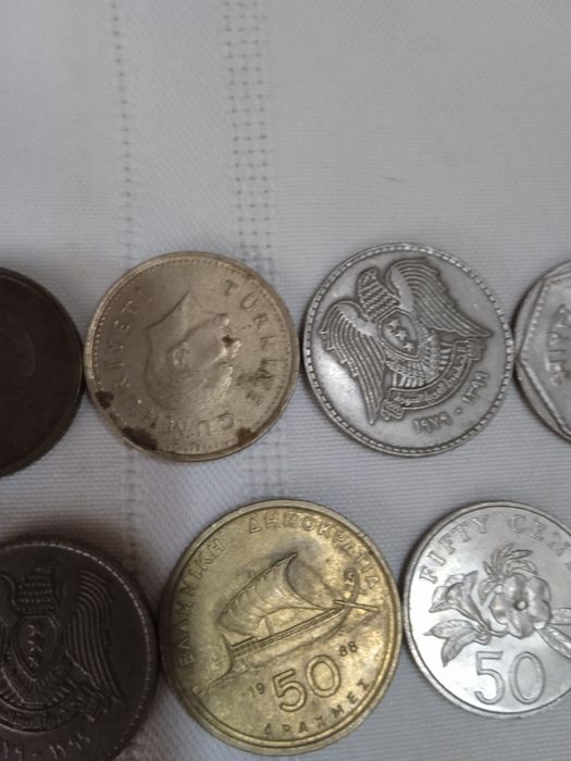 Продаются монеты