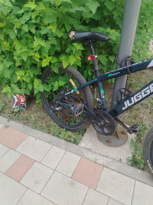 Велосипед джугер чуть потропанный но хорошо ездит