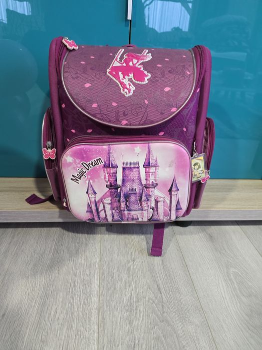 Ghiozdan  fete cls. 0-4