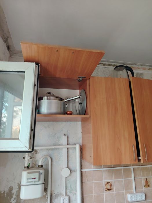 Продам кухонный гарнитур бу