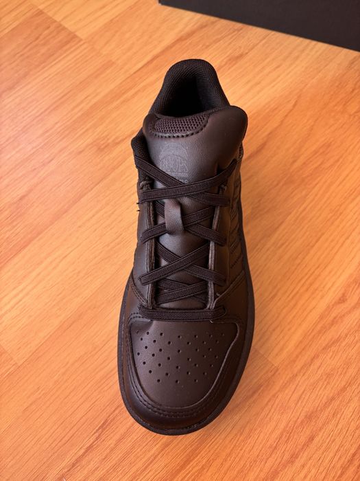 НОВИ adidas маратонки