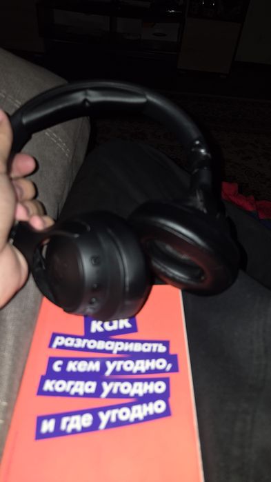 Продам JBL 720 с сломанным ушком