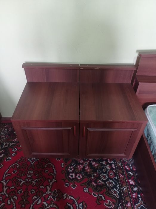 Mebellar.Narxini kelishamiz 4ta yangidek Hech qayer sinmagan,sifatli.