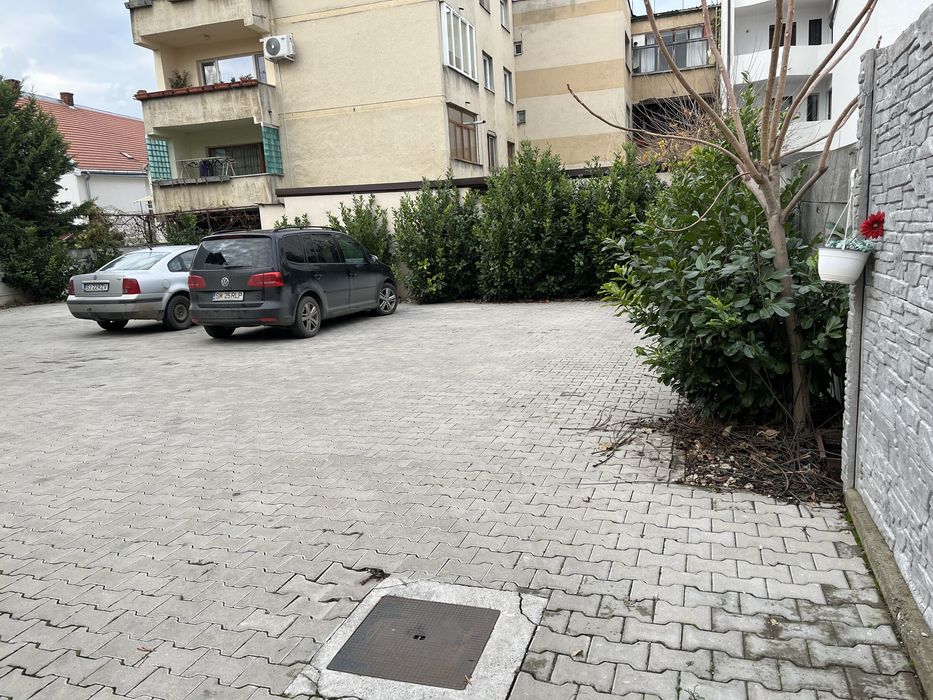 Dau in chirie spatiu pentru birou, cabinete etc in zona centrala