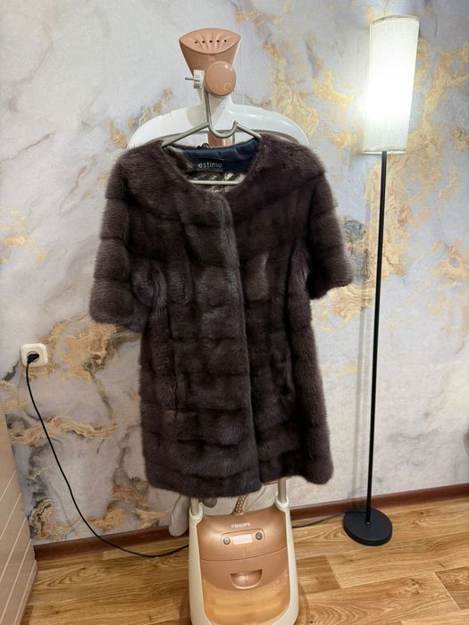 Продам три норковые шубы.