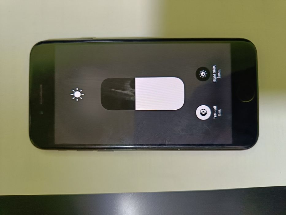Iphone 7  ideal xolatida 32talik