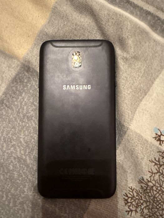 Продам телефон Samsung J7