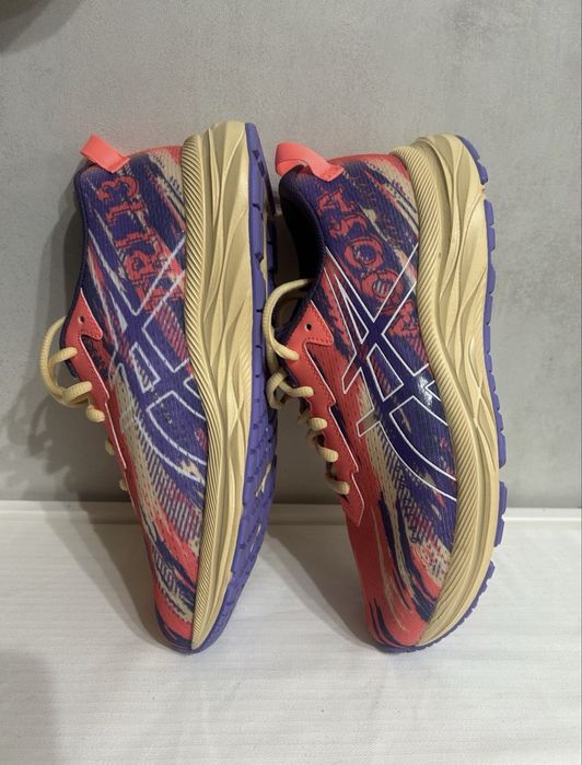 “Asics”-Дамски маратонки