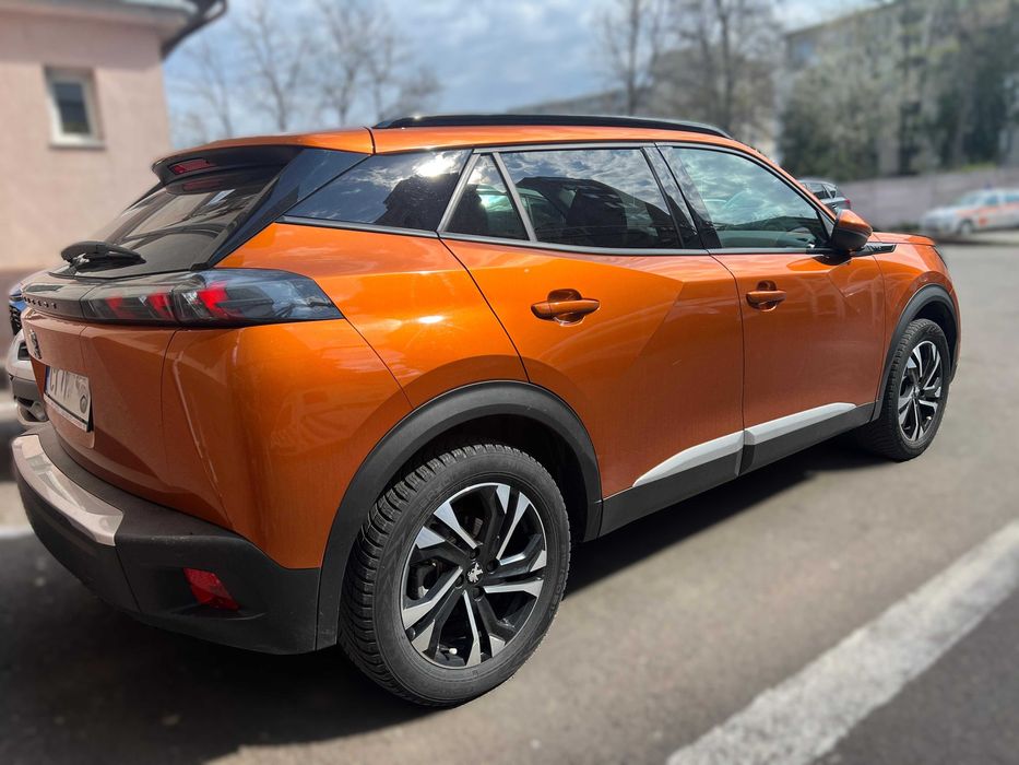 New PEUGEOT e-2008 - SUV Electric 50 Kw