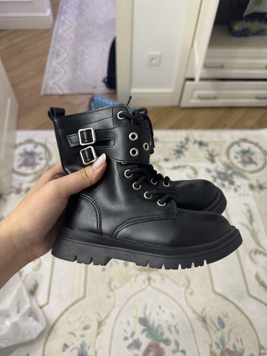 Ботинок без меха 23 размер