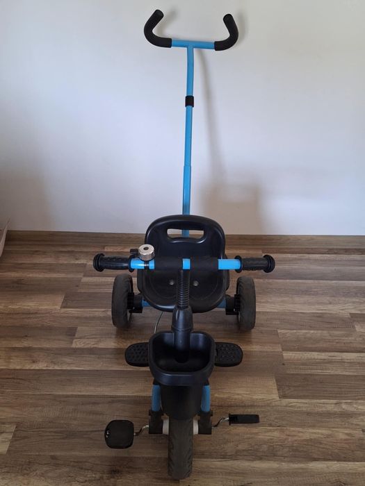 Детска триколка запазена