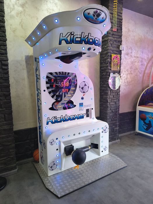 Въздушен хокей u Баскетбол Wik , Box Jakar