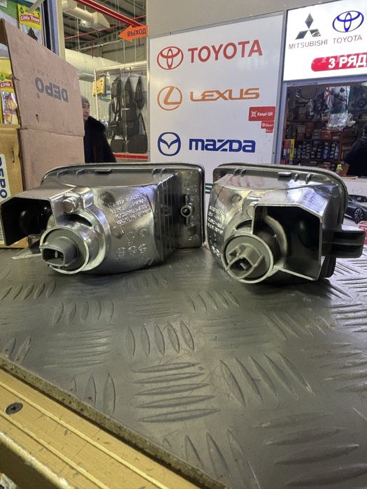 Поворотники в бампере тойота рав  2 поколение