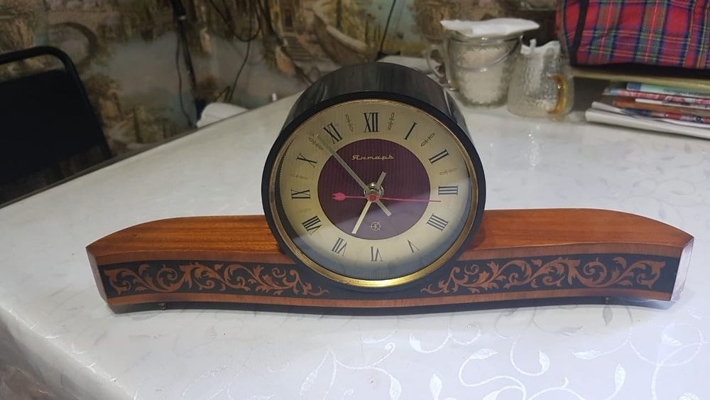 Продам Каминные часы