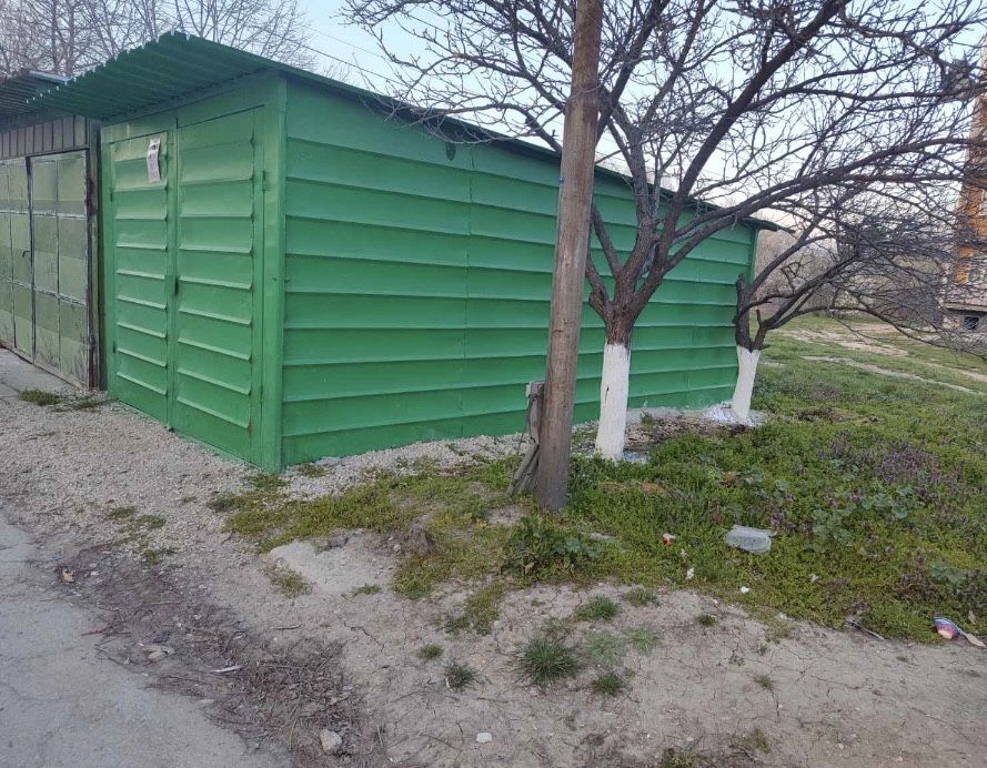 Гараж.