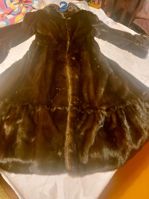 Продам шикарную  шубу норка