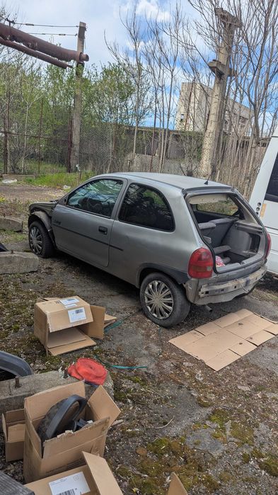 Opel Corsa b  части
