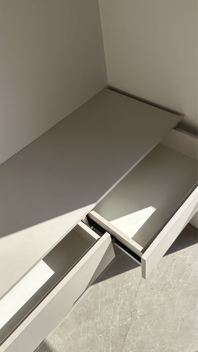 Продам консоль новая