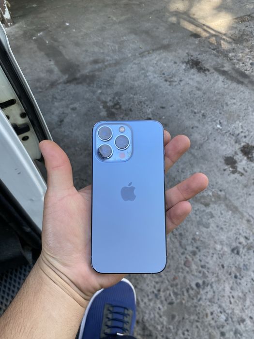 Iphone 13 pro blue