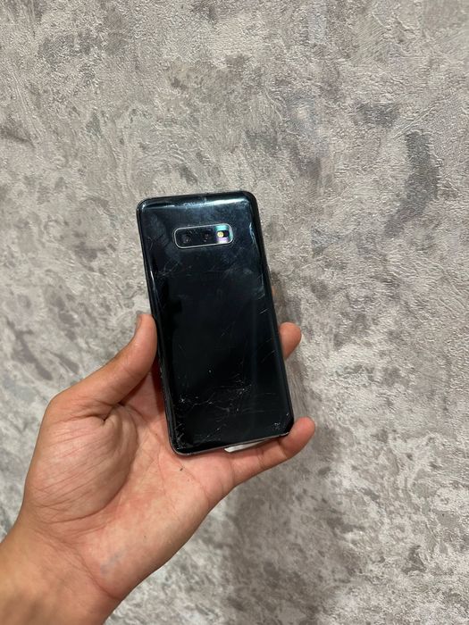 Samsung s10e      .